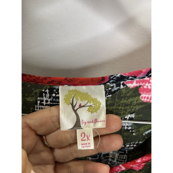 Anthropologie Fig & Flower Tunic Women's Sz 2XL Red \ Green Floral 3/4 Sleeve - Picture 2 of 6